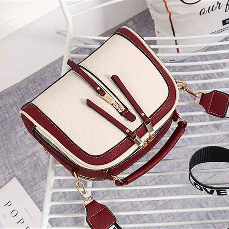 Kleine Handtasche aus PU-Leder mit breitem Riemen