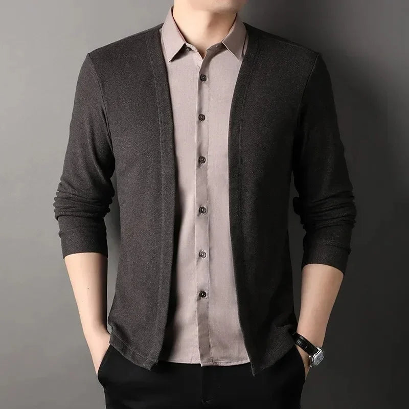 Zweiteiliger Herren-Strickcardigan mit falschem Hemdkragen